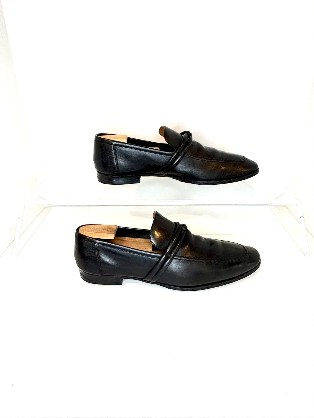 Gucci Black Leather Classic Knot Slip-On Loafers, size 10.5, fits like 11.5